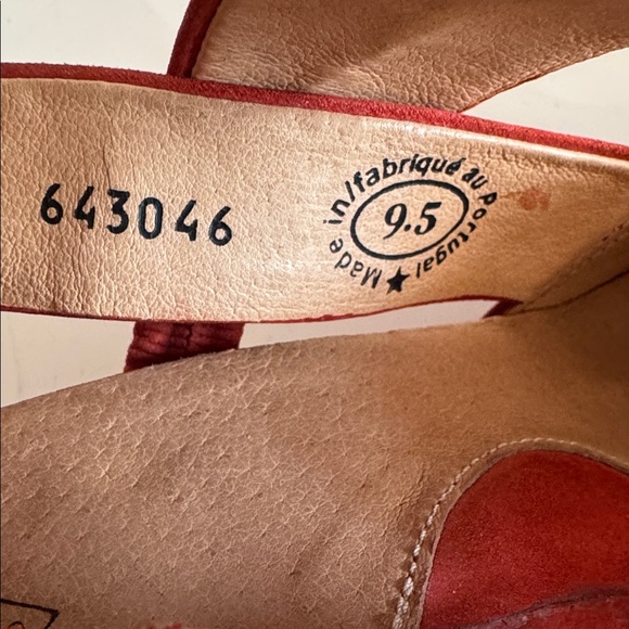 John Fluevog On Board Starboard Red Orange Suede Slingback Heel Sandals size 9.5 - Picture 10 of 11